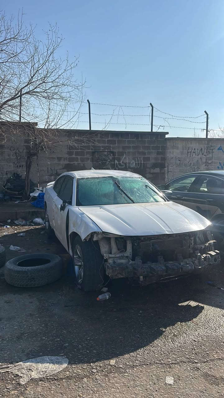 سلاو دۆج جارجەر مۆدیلی 2016 سەیارەکە کلین بوو پێش دەعەمەکە xst مواسەفاتی فولل بەس سلاید نیە گێر مەکینەو کارەبای مەزبوت نەکراوەتەوە بەناوی خۆمانەوەیە تا 2030 تازەیە  بەدەعم کراوی ئەی فرۆشین *********** السليمانية, العراق
