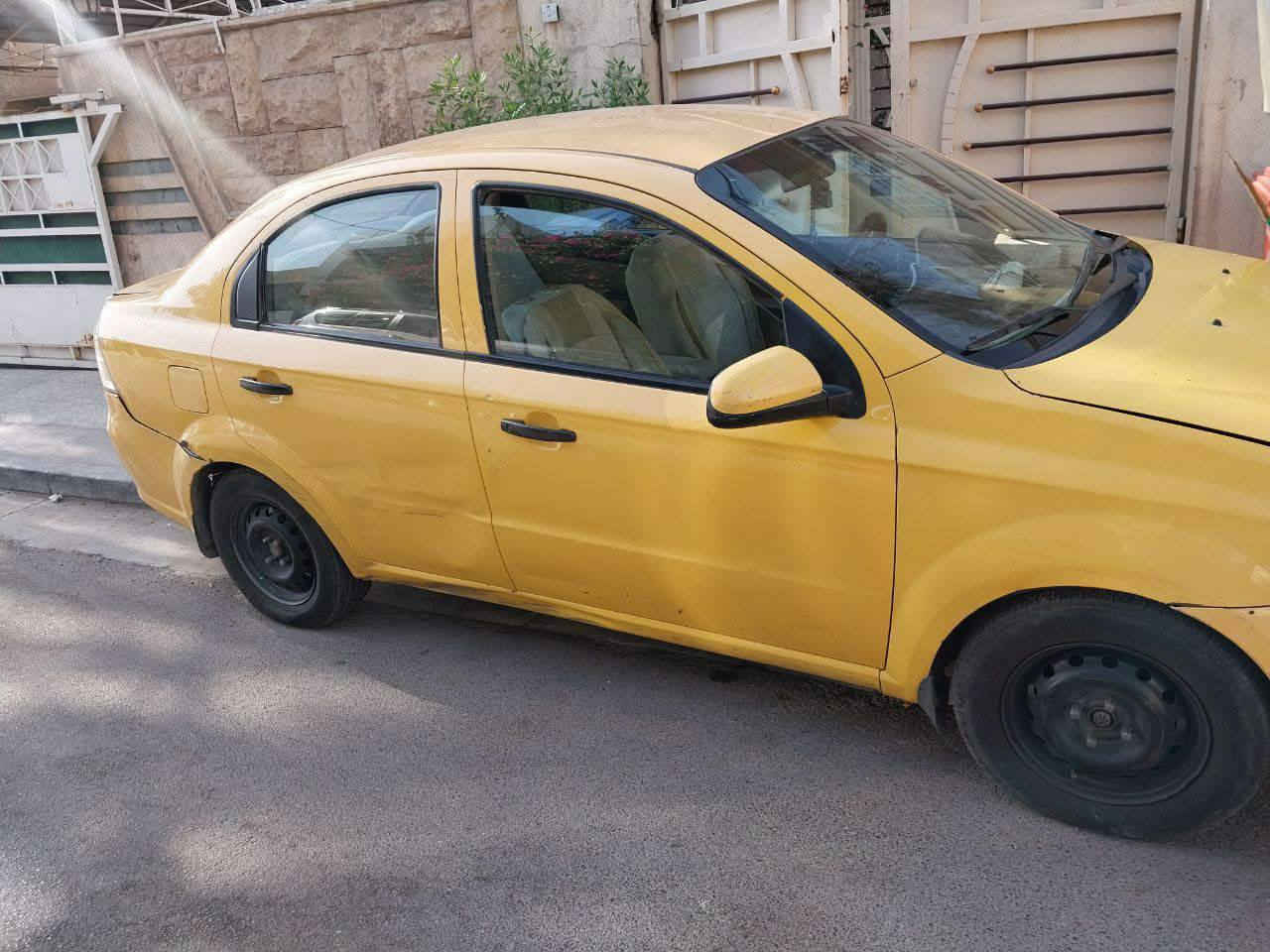 السلام عليكم ورحمة الله وبركاته من رخصة الادمن سياره للبيع أفيو خليجي شركه رقم بغداد ٢٠١١ بيهه طخه من كدام بيهه صبغ البنيد وجاملغين وبيهه الكير يخربط بنمر السعر ٤٥ وبيهه مجال للشراي العنوان بغداد السيديه رقم التلفون *********** ابو قيس
