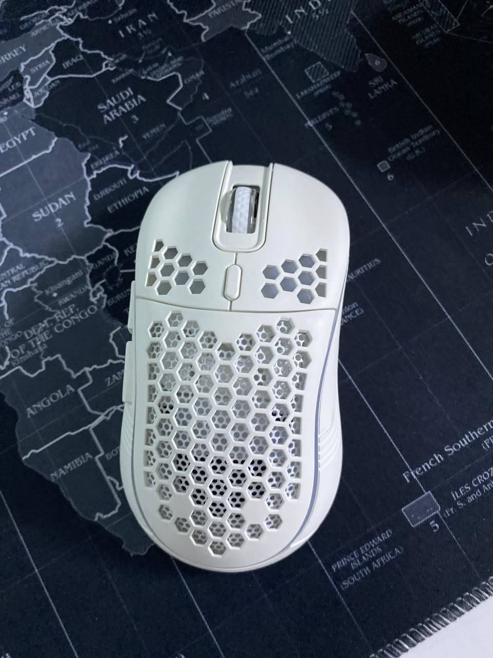 ماوس دنكل بهل شكل وترتيب قطعه امزون بريطاني ابيع فقط ماوس اما كيبورد يجي ويا لان دنكل ضايع مالته المهم ب20 سعر الموس شي مرتب وراقي


**إذا كنت صاحب هذا الإعلان وتريد حذفه لأي سبب، رجاءا أرسل رسالة إلى الدعم الفني**