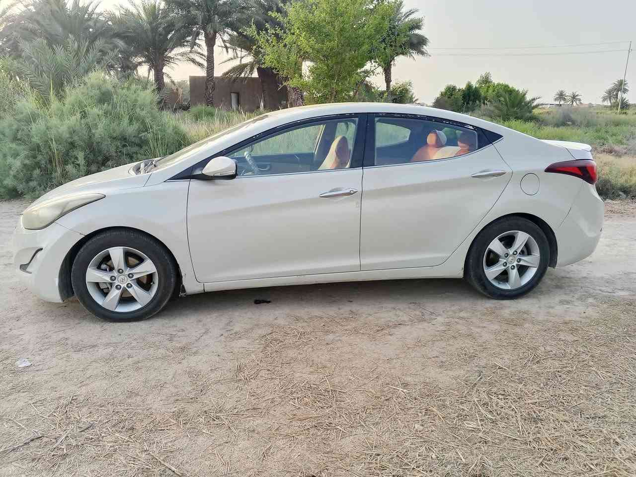 السلام عليكم اخوان النترا خليجيه موديل2014 مكفوله من عدا طخه بالباب السياره فول مواصفات يعني فول موه عميه من عده البصمه مكان اسيراه دوانيه اسنيه اسعر خاص الو نتصل ***********
