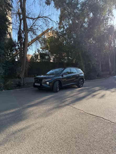 ياالله
السلام عليكم 
توسان 2022 لمتد  1/1 فوللل Vip 💯🔞
تتقدم وترجع بالريمونت 🔼🔽
كشنات تدفئة♨️ و كهرباء و خزن و تبريد و جلد 💆🏻‍♂️
كشنات خلفية تدفئة ♨️
بنوراما  كير لمس 💯 صندوك شفط كهرباء 
سستم صوت بووس BOSE🎤🥁🥁
كامرات 360 📷 
محرك 2500 كير 8 نمر بدون دوانز  🚀🚀
رادارات السيارة جديدة ونظيفة وخير من الله 
مواصفاتها معروفه 
حادثها بنيد مبدل واكع عليه جليد 
بدون شاصي بدون لغد بدون ضرر  بدون ضربه بالبجم 
وشادلها دعاميه تفصيخ ❗️
ماشية 35 الف ميل  وبدون فورويل👍🏻
السيارة جديدة جداً جداً بالنسبة لموديلها 💯
كير محرك صدر مكفول ومابيها اي نقص ع اخر حبة  ومتتقارن بالخليجي!!✅
مكانها بغداد الوزيرية تحويل مباشر 📌
السعر ٢١٨ مجالها قليل ...
***********
