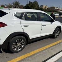 توسان خليجي موديل 18رقم بغداد تحويل سيارة مواصفات عاديه بيه طخه بلجامل...