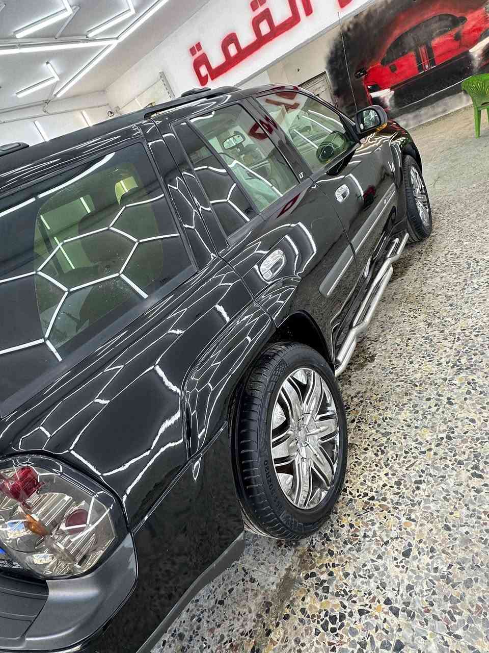 السلام عليكم بلايزر موديل 2007 سياره جديده شكد متصور بجم تاهو بيها رشه صبغ بجاملغ لخلفي ثنينهن ولباقي لا ضربه ولا صبغ كير محرك تخم تاير صدر امامي خلفي جديد سياره مناقصها شي رقم أنبار دولي تتحول وان ماجان سنويتها 2030 تخم ويل دوسات حته اسبير لويل بل كارتون شاشه تاب اندرويد مكاني بغداد سبع البور سعرها 98 بيها مجال ***********او 0772527430
