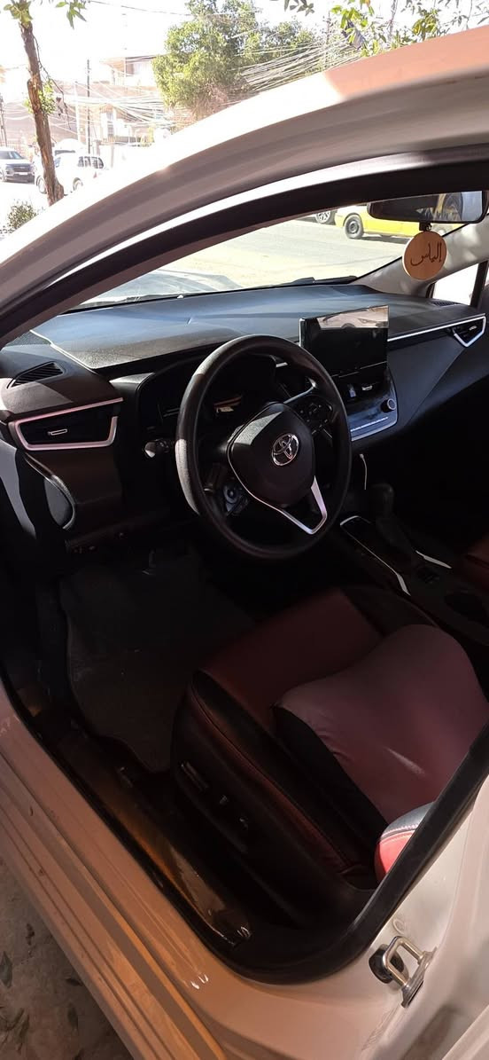 السلام عليكم كورلا 2024
السعر : ١٥٠ $ 
ماشية ٢٥ الف كيلو قابل للزيادة 
فوول مواصفات ...
بيها طخة خفيفة بالبنيد واضحة بأول صورة 
رقم الهاتف واتس اب موجود : ***********
