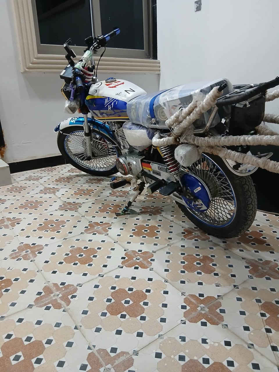 سلام عليكم شباب دراجة تايكر سونك الاصلي موديل ٢٤ ابو تاب دراجة كلهة بلادية سعر ٧٠٠ وبي مجال حك جية للتواصل ***********
