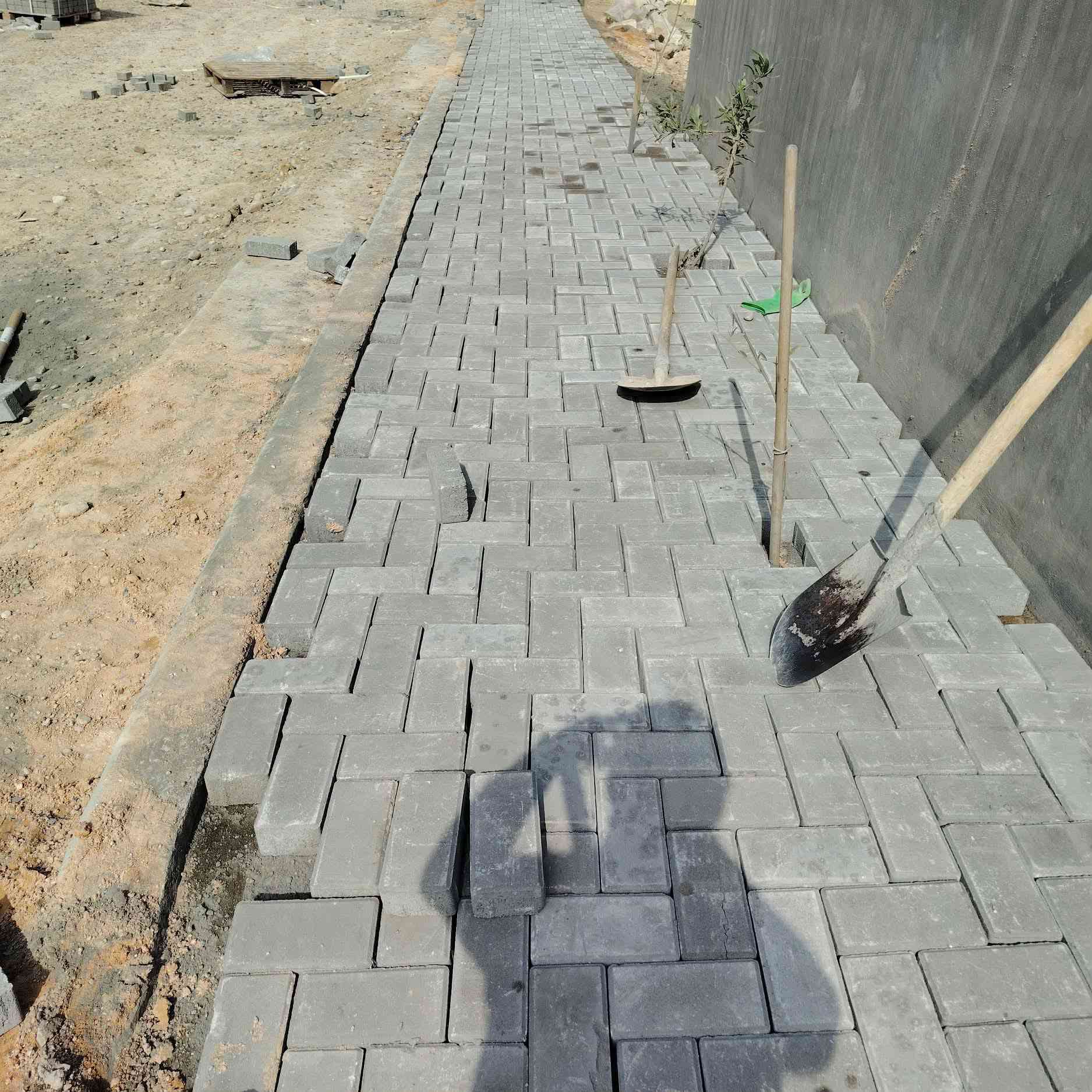 سلام عليكم
عمل انواع المقرنص، والمرمر، والبورسلين، والساقيه
والكربستون ،والبازلت
والرصيف كل شي
يخص عمل الشوارع
والحدائق والدوائر
والمدارس )
​الخدمات الرئيسية المقدمة:
​عمل جميع أنواع المقرنص (الزخارف المعمارية).
​عمل الساقية (نوافير أو ميزات مائية).
​عمل الكربستون (أحجار الرصيف/الحافة).
​أعمال المرمر (الرخام).
​أعمال البورسلين.
​أعمال البازلت.
​عمل الكابات (عناصر التشطيب المعماري).
​ضمان الجودة والالتزام:
​شغل درجة أولى.
​شرط التسليم لمهندس.
​الأمانة في العمل.
​مناطق العمل:
​بغداد وجميع المحافظات.
​للتواصل والاستفسار
​أرقام الهاتف (جميع الأرقام فعالة)
***********
***********
​
​
​نتمنى لكم كل التوفيق والنجاح في أعمالكم!
