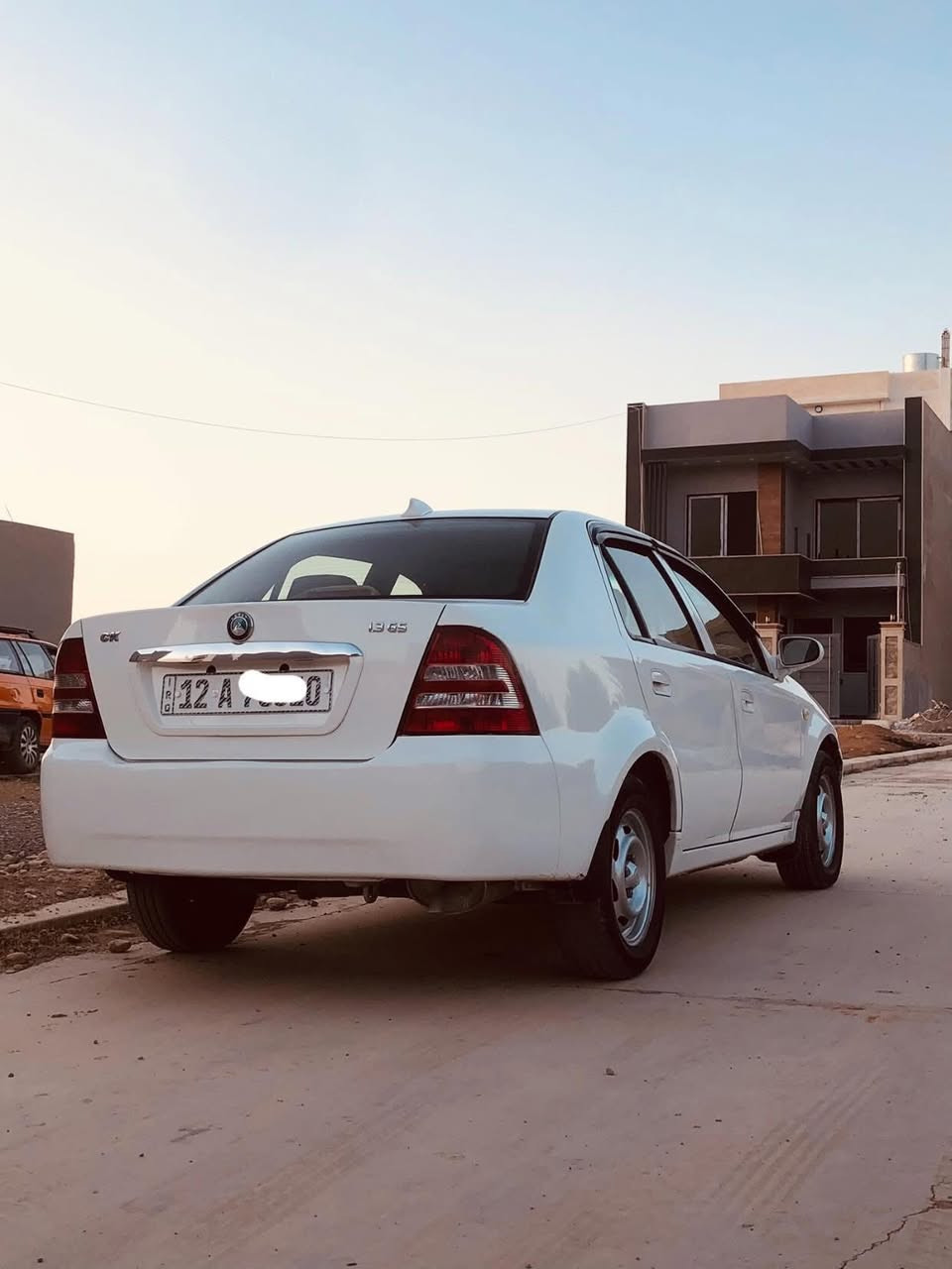 سي كي موديل 2013 للبيع رقم نينوى مسطرة سنوية هزة جديدة السيارة بيها فقط تعديل بارد وصبغ بالسقف بدون معجون بدون حادث ، 
السعر 52 
للتواصل الاتصال ***********
