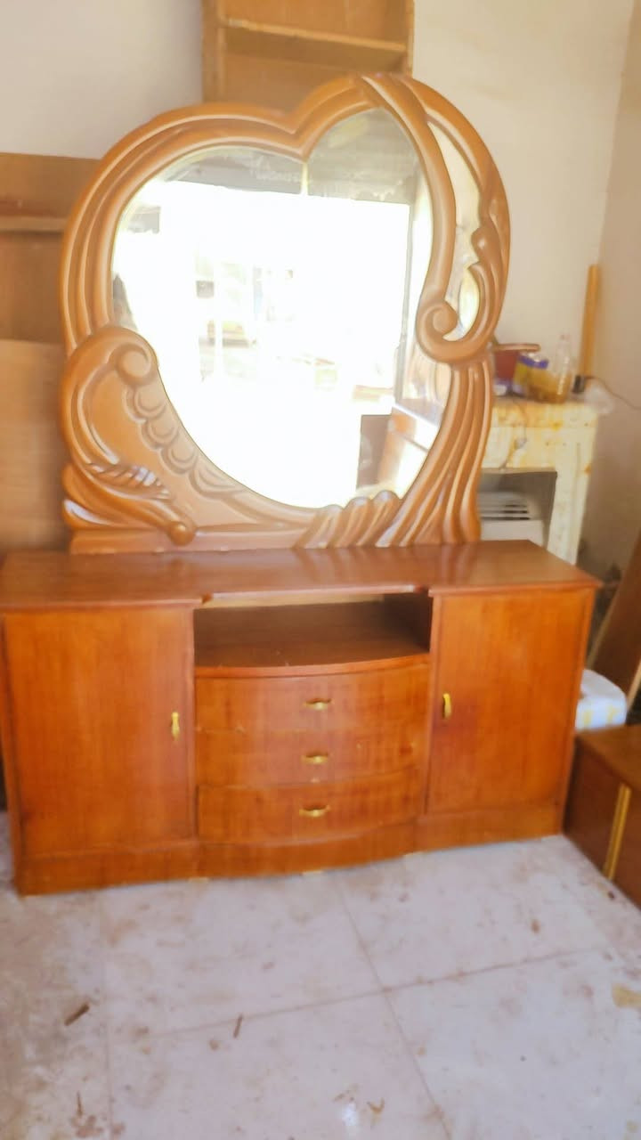 غرفة نوم ستة بيبان ملحق تزكام ثكيلة ونضيفة سعر 650 مكان بل شعلة واكو توصيل بكروة


**إذا كنت صاحب هذا الإعلان وتريد حذفه لأي سبب، رجاءا أرسل رسالة إلى الدعم الفني**