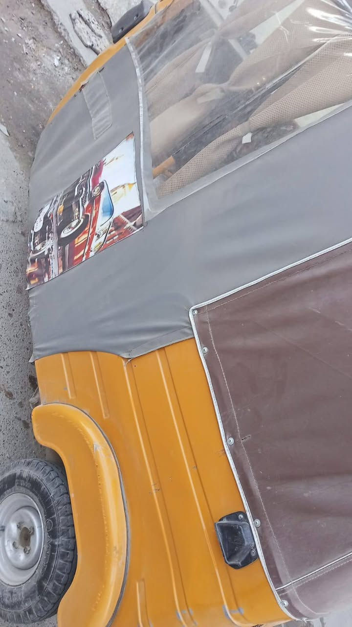 سلام عليكم شباب تكتك موديل ٢٠١٩ نازله ب٢٠٢٠  بشهر ال ٢ تكتك مرقمه تحويل ثاني يوم خير من الله محرك لا تنقيص ولا تبخير بيها بس هاي الضربه ينزل من سعرها (ترجع بارد) تكتك جاهزه سعرها ٥٦٠٠ وبيها مجال مكاني الخطيب الزراعي قرب الغزاليه رقمي *********** ممتواجد فيس بوك
