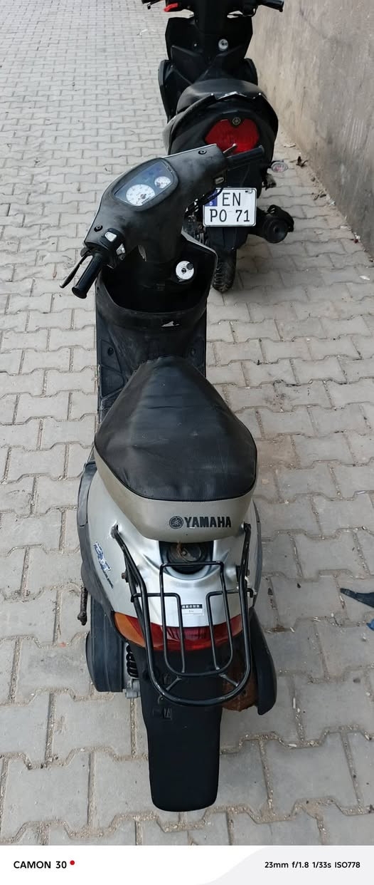 دراجه بيجي فحل صفر جاج 
للبيع 
دراجه نضيفه وصوتها ناعم شراي ينتصال ع رقم 
***********
