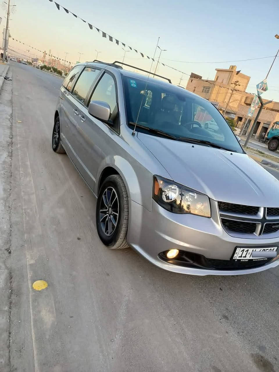 السلام عليكم شباب شلونكم
دوج كرڤان موديل 2019 رقم بغداد الإنكليزي بأسمي GT اعلئ فئه بل دوج كرڤان 

 حادثهه جاملغ وبنيد بسس بدون دواخل وبدون أيرباك 

ابواب كهرباء
جنطة كهرباء
الكشنات الامامية كهرباء
تدفئة كشنات واستيرن
بردات بلادي
شاشة دشبول
شاشة اعطال
كاميرا
فرس سقف
فرس ارضي
تبريد 3 قطع
تشغيل عن بعد
كشنات جلد
دمام خلفي

السيارة حلوة وجاهزة من كُل شي وعليها ادامه كامله وبالعافية عالياخذها
السعر 188 
للإستفسار اكثر الاتصال على الأرقام *********** أو *********** مكان السياره كربلاء
