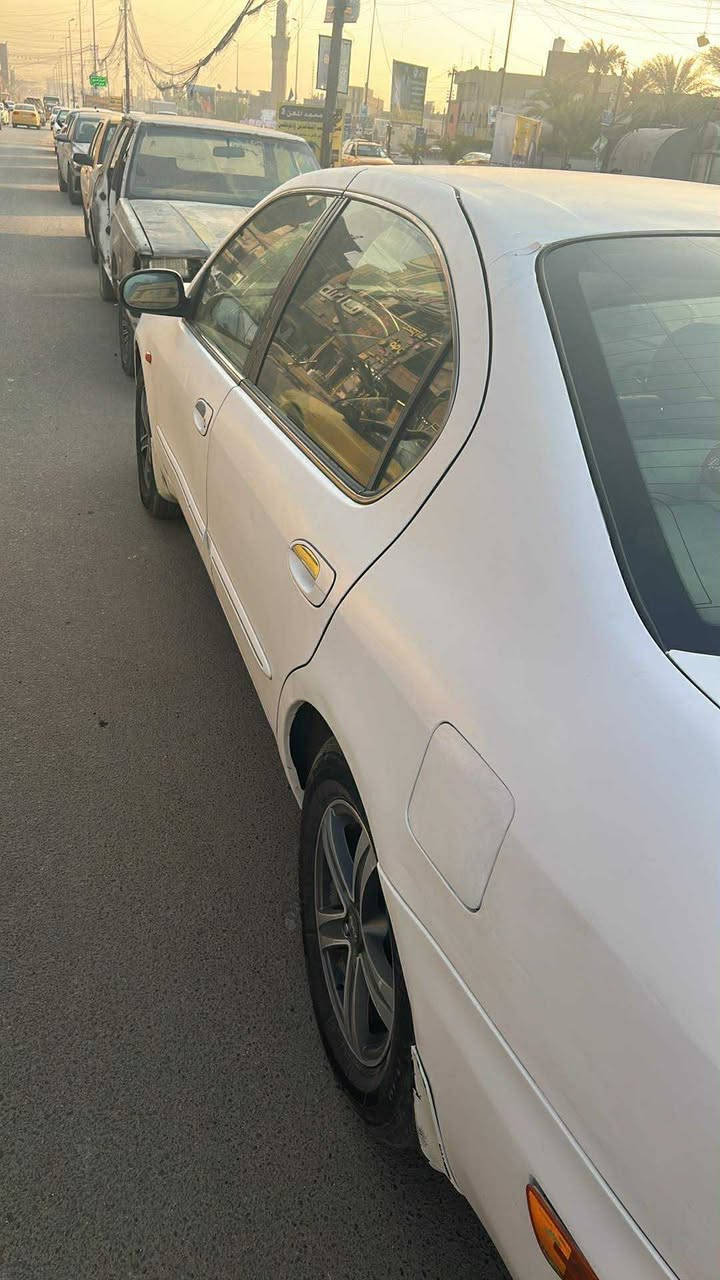 السلام عليكم
نيسان مكسيما ٢٠٠٨ سياره حلوه 
رقم بغداد ب اسمي مراوس مع بيكم صيني للاستفسار ***********
