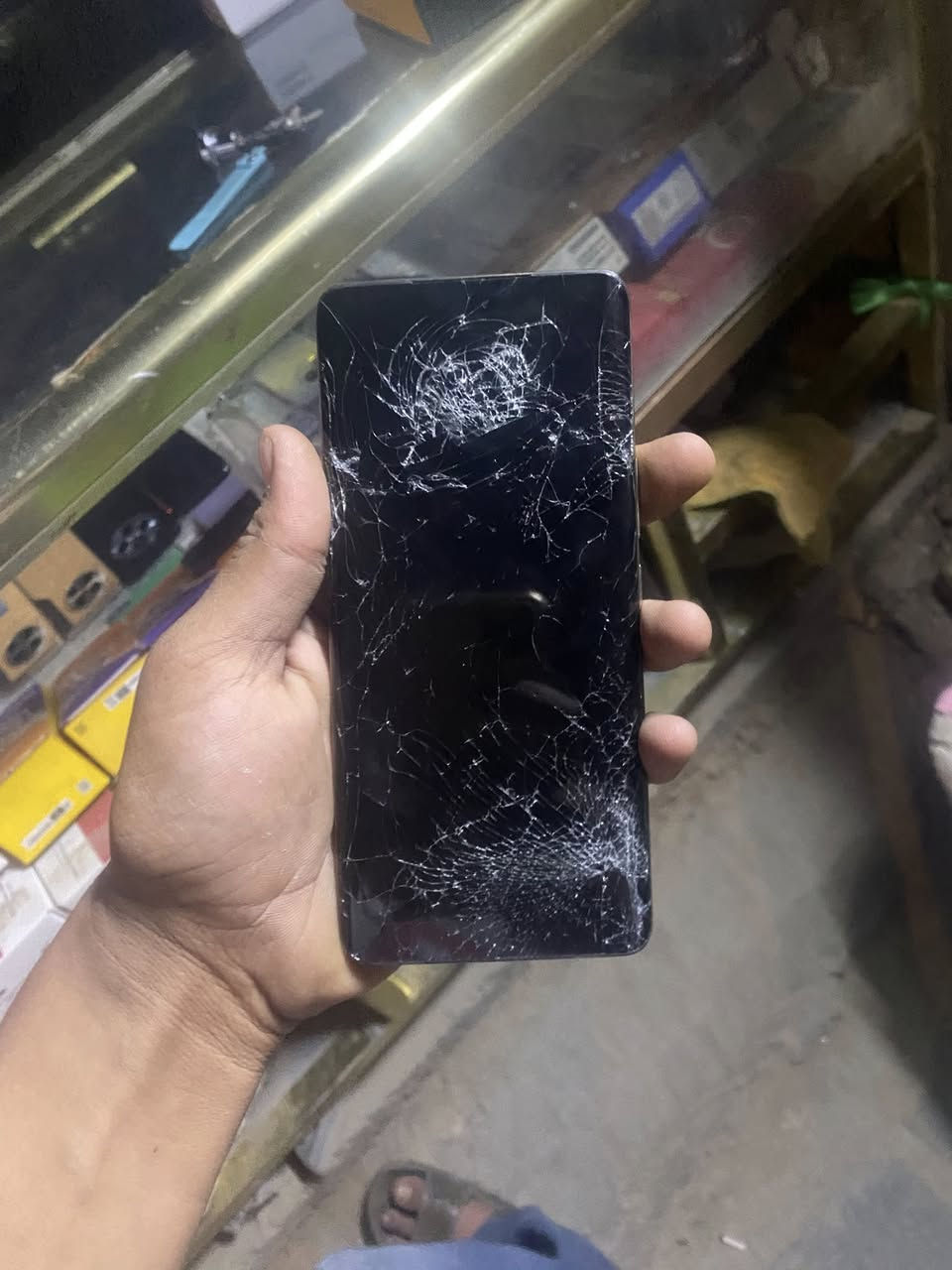 للبيع مكينه هونر اكس 9 سي
عوزه شاشه 
ذاكرته 256 عشوائية 12
ب100الف 
مو شراي اعبر المنشور 
متواجد خاص او ***********
