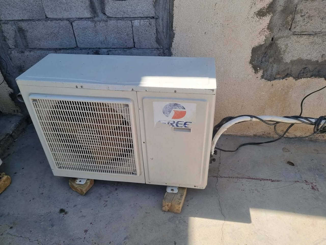 سبلت كري طنين وثلث سعر ٤٥٠
مكان الكحلاء شغال شرط شغل


**إذا كنت صاحب هذا الإعلان وتريد حذفه لأي سبب، رجاءا أرسل رسالة إلى الدعم الفني**