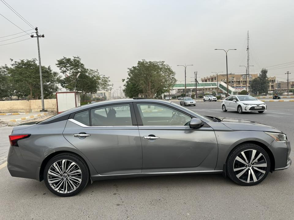 السلام عليكم نيسان التيما 2023 فول مواصفات للاخير SLبيع مستعجل 145$قفل  ضرره 3قطع ***********
مكانه انبار ب اسمي
