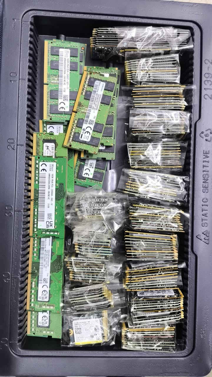 متوفر هاردات عدنا كمية جملة و مفرد
💾 Samsung NVMe
💾 SK hynix NVMe
🔹 قياس M.2 2280
🔹 سرعات عالية جداً
🔹 شغل وكالة (OEM)
🔹 مسحوبين من أجهزة جديدة استخدام صفر أو ساعات قليلة جداً
✅ مفحوصين وجاهزين للتركيب
✅ مناسبين لترقية وتسريع أي لابتوب حديث
✅ البيع جملة بسعر خاص للكميات
📩 للحجز مراسلة الصفحة 
الاتصال ع واتساب ***********
⚠️ الكمية محدودة
