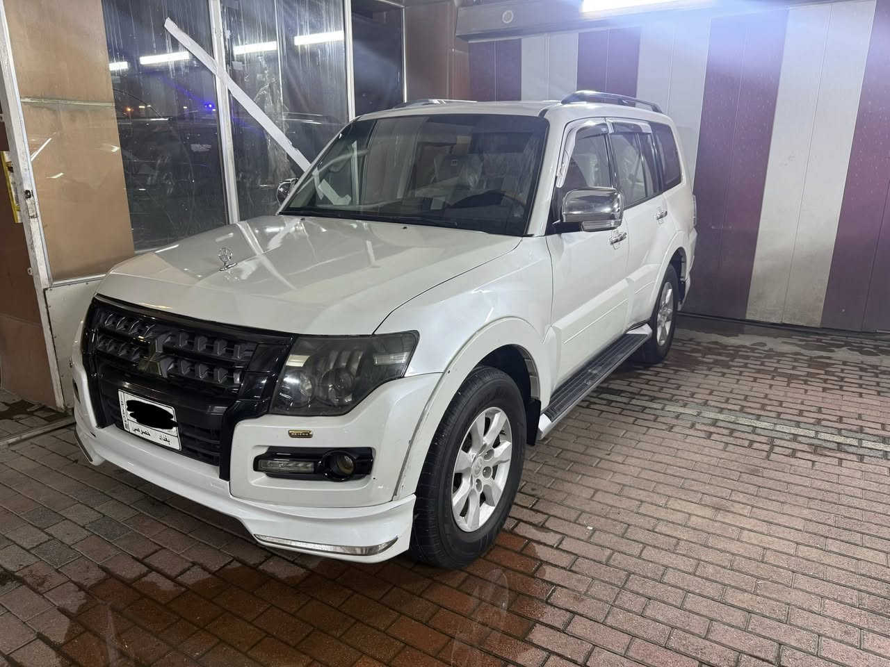 السلام عليكم باجيرو 2014حبتور فول دمام مكينة بلاد مامفتوحة تراي تبريد ثلج تخم تاير وباتري جديد جاهزة دواخل جدد بيهة طخة بالجاملغ الايمن ونصبغ هوة والبنيد اوبيهة جاملغ خلفي صبغ يعني 3 قطع والباقي مكفول السيارة محدثة 20سعرهة 137 بيهة مجال بسيط ***********مكانها بغداد الرصافة
