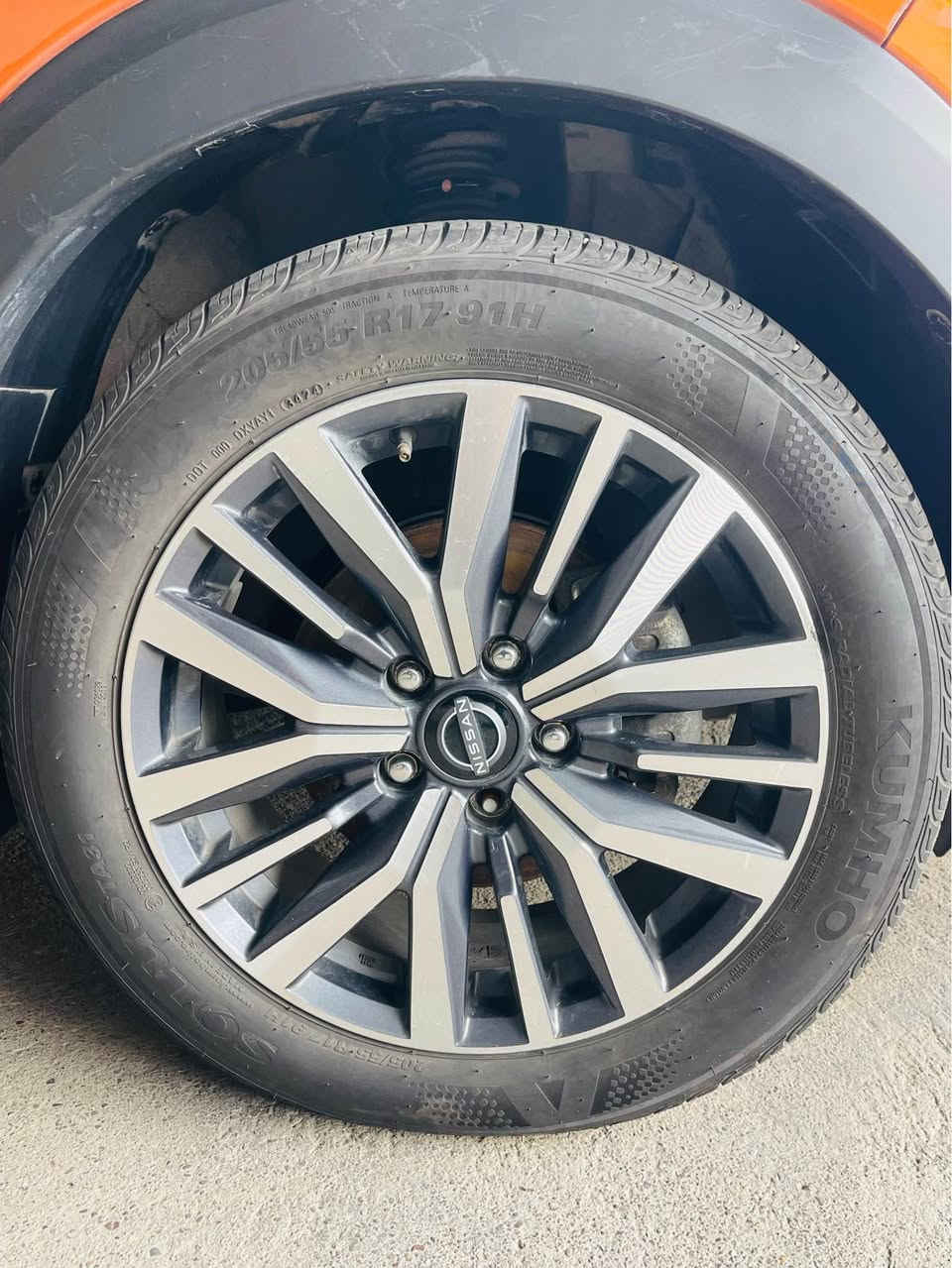 مه لاحضه تم تنزيل سعر من 135 الي 128
بداعي لسه فر له جادين فقط
بدون دواخل بدون شه واصي بدون تبديل  
صبغ نص بونيد  ابيع به سعر صبغ بونيد ايرباك راجع سستم
موصفات سياره SV معروف 
لون سياره مش مشي لون مميز سكف اسوت
بصمت ابواب /بصمت تشغيل /تشغيل عن بعد/ردار امامي خلفي جانبي/كامره حساس خلفي/ شاشه /
عنوان سياره كركوك 
شراي يتصل 
*********** كركوك, العراق
