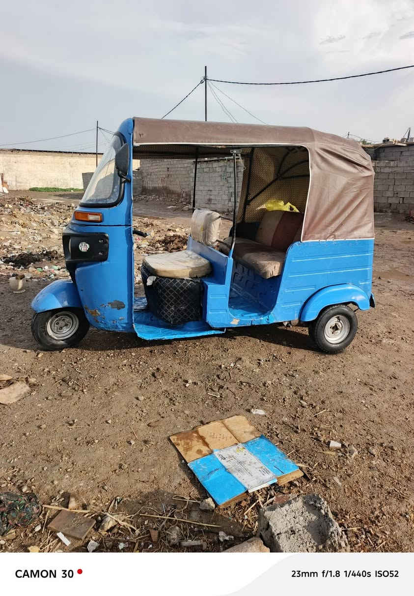 تكتك 17 وراق سنساخ لون ازرك مميز
مكينه 20 نضيفه السعر 2500 بيها مجال بغداد قرب صيطره الشعب ‏‪***********‬‏
