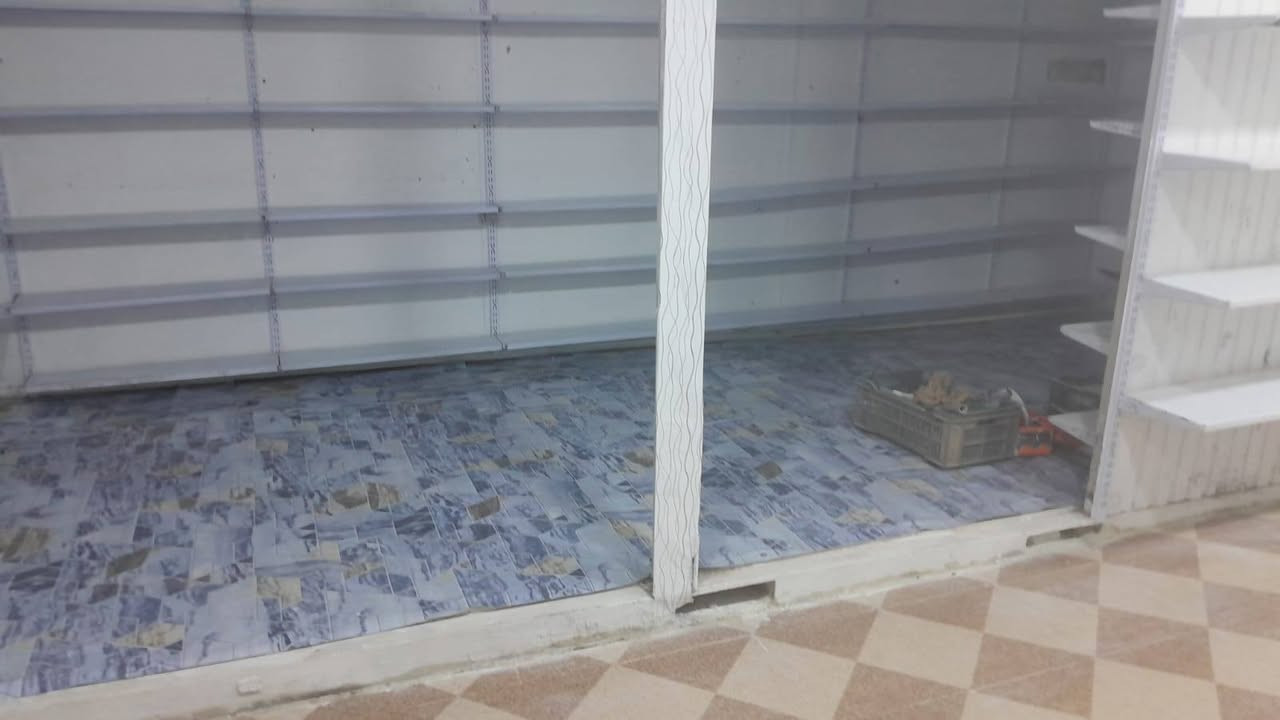 السلام عليكم كرفان للبيع بدون رفوف
طول 6 مترات والعرض 2 مترات 

السعر مليون ونص وبي مجال  الرقم مبايل

 ***********
