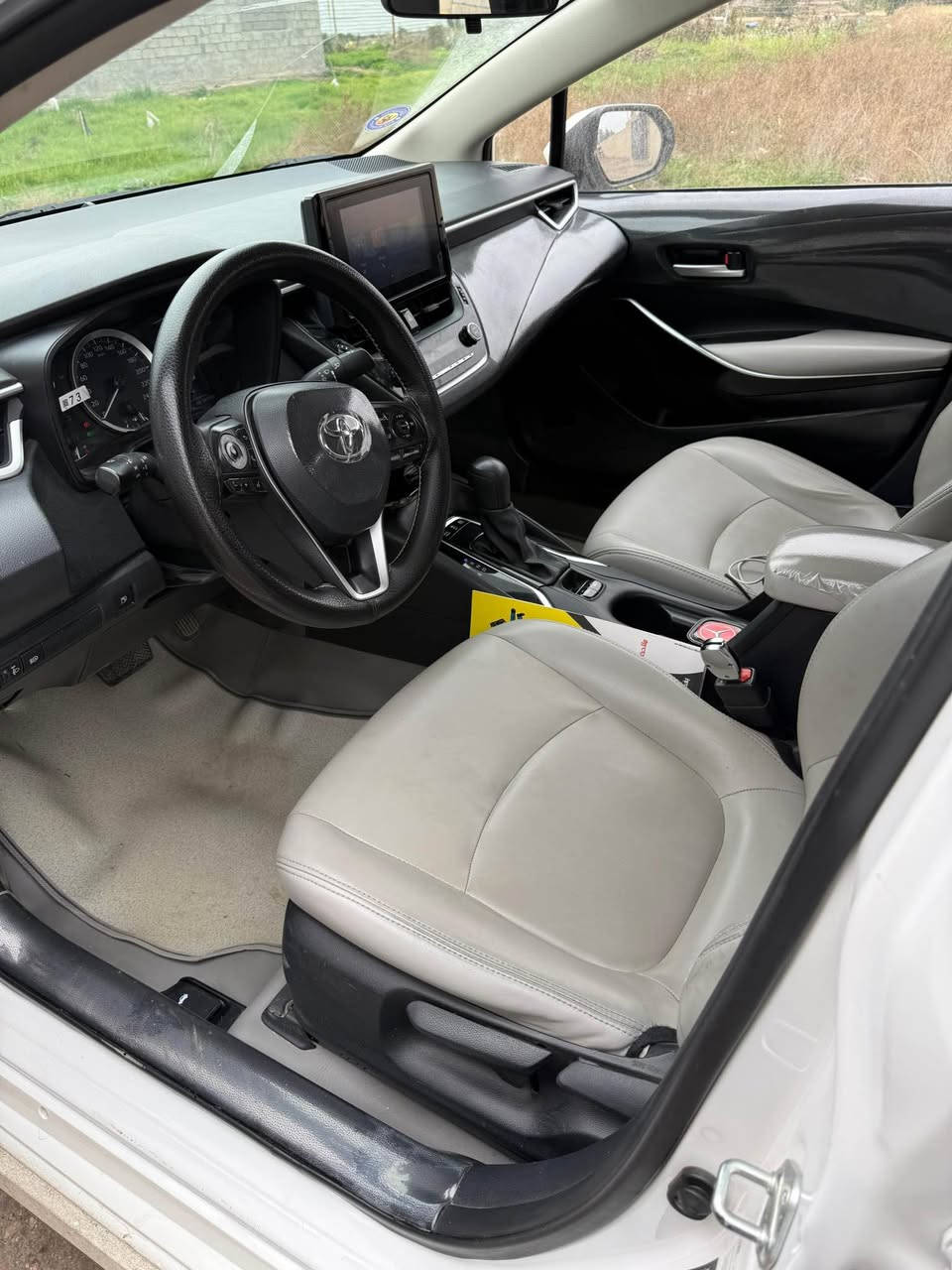 السلام عليكم 
تويوتا كورولا 2021 خليجي هايبرد 
علامه زركه الوجبه الاولى بطاريات ياباني 
مكفوله من الضربه والصبغ والبارد فقط كم رصعه بالقماره اثر حالوب بسيط ما مبين والسونار مرفق بالمنشور 
رقم بغداد بأسمي سنويه وهزه جديده تحويل مباشر 
ماشيه 84 الف استخدام نظيف على ايد وحده 

مواصفات فول عدى الفتحه وكرسي كهرباء 

السعر : 137 وبيها مجال بسيط جدا 
العنوان : بغداد / الكرخ / حي الجهاد 
الهاتف : *********** خضر بغداد, العراق
