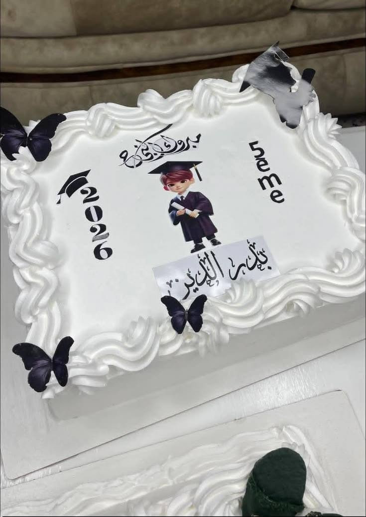 كيك البركة بخدمتكم اسعار مناسبة كيك مناسبات كيك قطع حسب الطلب عنواني بعقوبة الحديد حي الأملاك يوجد توصيل 🚖🚖 ***********

