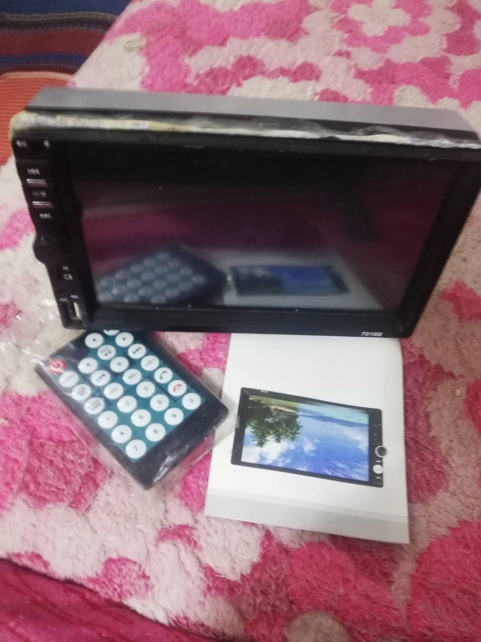 يوجد شاشه ترهم علئ النترادمعه او سوناتا تو شغاله وماداخله تصليح مال سياره تفصيخ فتحته من النترادمعه مع ريمونت وكتلوك مالهه بغداد الشعب السعر25الف***********
