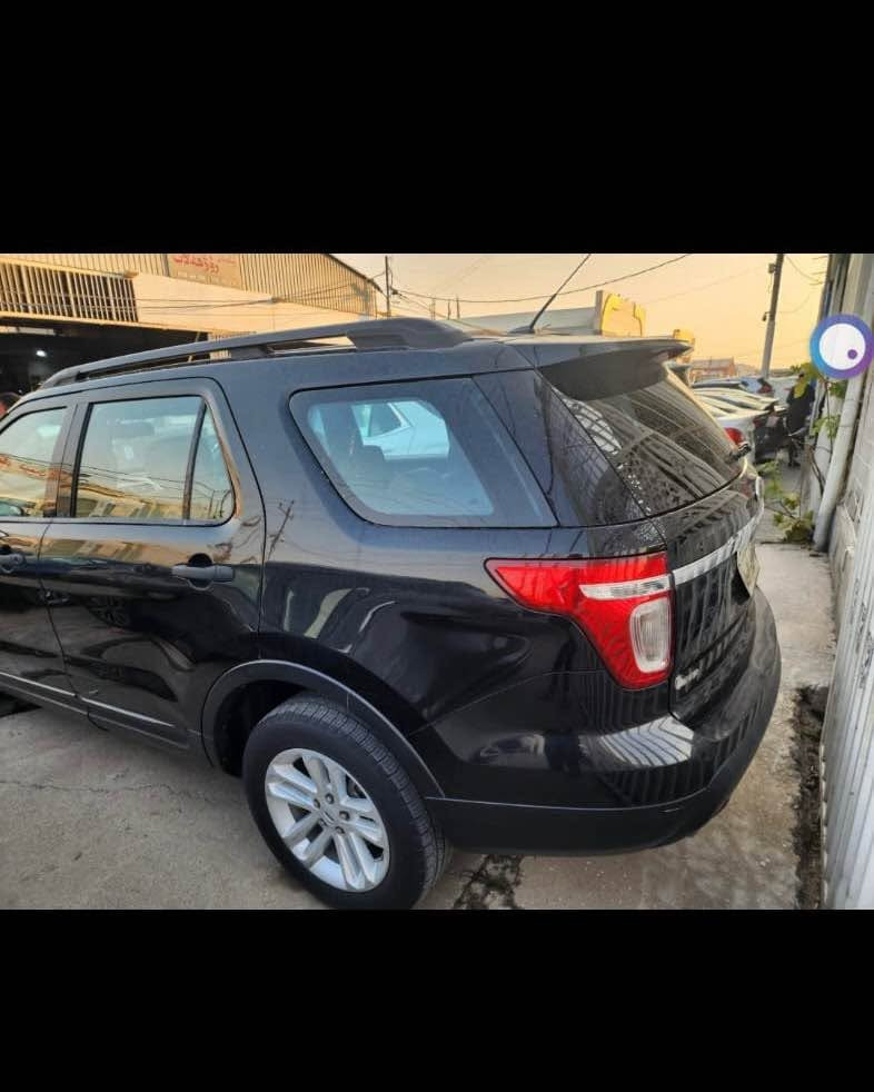 Ford explorer  v6. 2012  
شاشە گچکە بێ سلایت شەریکە نیڤا   سبوغی نیە تانها چوار جێی بچکووک تعدیل سارد.  سەیارەکە زۆر خاوێن و بێ مەسروفە   لۆ تەفاسیلی زیاتر پەیوەندی بکە  ژم. *********** واتسئەپ ڤایبەر أربيل, العراق
