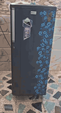 ثلاجا دنكا باب اول وسط  نظيفه مداخله تصليح  شرط التجميد الشراي خاص او يتصل
***********
