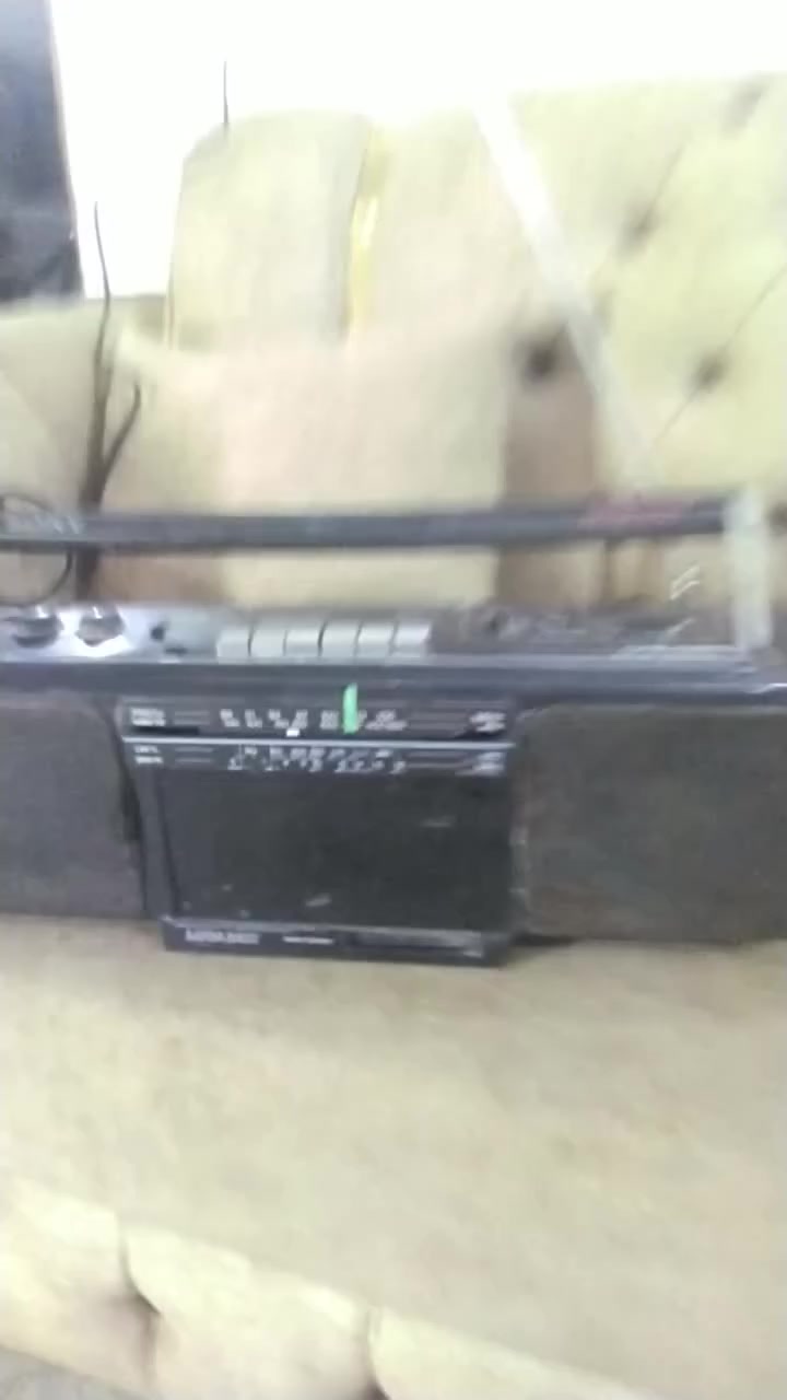 مسجلات قديمه.. شلعه ب ٥٥ الف ويه التوصيل ..***********
