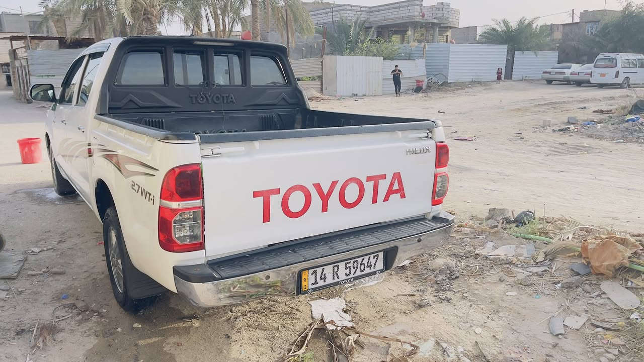 هايلوكس مديل14 اوتماتيك مكفوله حدادجديده تخم تاير تبريدشغال عبوه محوره فيت بم 2 سنويه ورقم جديد بسمي السياره جاهزه من كلشي السعر220 رقم ***********
