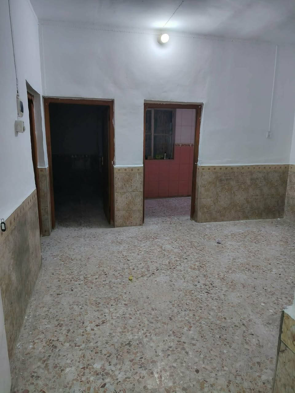 .🛑 دار سكني  للبيع 🛑 
المنطقة : الحضاره 🚩 منطقة النسر
اقرب نقطه داله : شارع اسواق طيبة 

المساحه :   100✅   واجه10

التفاصيل : غرفة نوم وصاله واستقبال ومطبخ وصحيات داخليه وخارجيه 

.............
للاستفسار
     مراجعة مكتب رسول الوزني للعقار  
الديوانية . حي الحضارة قرب اسواق طيبة
 للمعلومات ولمزيد من التفاصيل ⬇️
       مراسلة الصفحة  
      ارقام الاتصال 
***********
