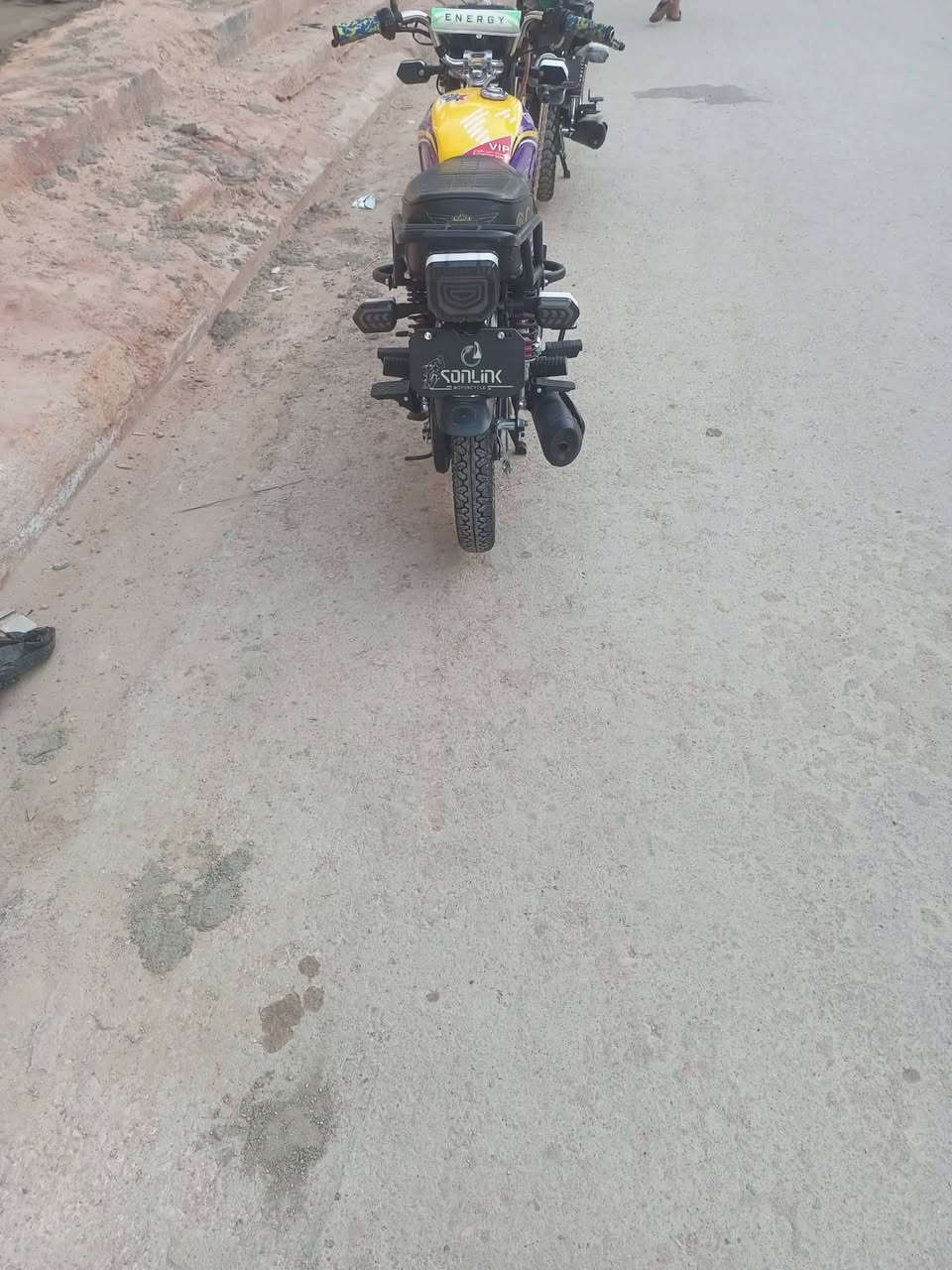 سلام عليكم. للبيع. موديل 24. محرك 200 زنجيل 
كامل ماناقصه شي.  سعر 875 وبي مجال. مكاني القائم


**إذا كنت صاحب هذا الإعلان وتريد حذفه لأي سبب، رجاءا أرسل رسالة إلى الدعم الفني**