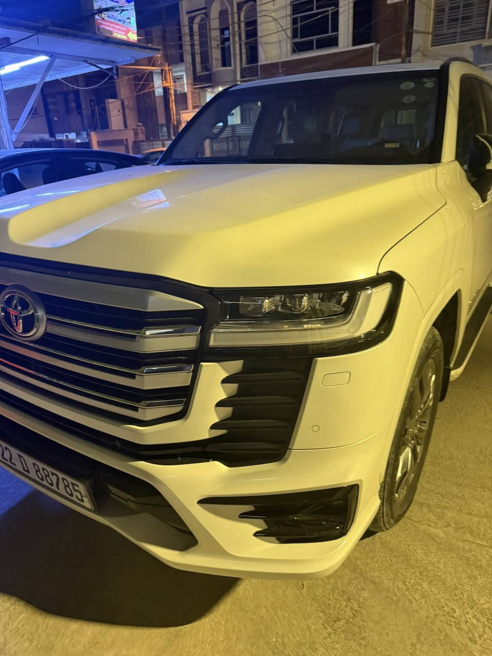 لاندكروز ٢٠٢٣ vx شركة ساز 
مكينة ٤٠٠٠ تنفس طبيعي 
كشنات تدفئة تبريد 
كشنات الخلفية كهرباىية 
خزن ميموري 
كاميرات محيطية ٣٦٠ درجة
بيه بي دي آر إصبع بباب السايق 
رقم أربيل باسمي 
ماشية ٥٥٠٠٠
مكان السيارة بغداد العامريه 
السعر ٦٩٠٠٠$ 
للاستفسار ***********
