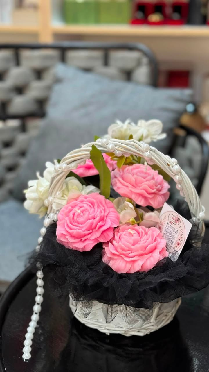 سلام عليكم احنا محل Love rose او لف روز
مختصه بمجال تنسيق الزهور 🌸🎀
الزهور الصناعي- الزهور الطبيعي - تنسق هدايا 🫶🏻
🚗يتوفر توصيل لبغداد 

💳يتوفر دفع الإلكتروني 

🛣️  كرادة المسرح الوطني داخل فرع كرزات بعلبك 
📞***********

حساب الانستا https://www.instagram.com/loverose17216?igsh=MTYzOHl6aWoxNXRxaA%3D%3D&utm_source=qr
