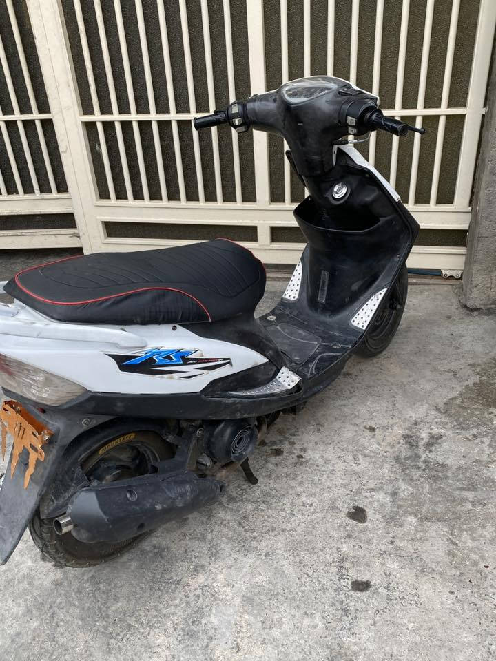 اسلام عليكم ماكس عدله نقص بك لايت واقبق هندر الدراجه تجفيت جديد كفرات كاملة كهربائيات شغاله الدارجه طفت واعفتها ماعرف اشبيها ابيع كوم حديد 
مكان زعفرانيه سعر 300 وابيها مجال حك الجيه 
***********
