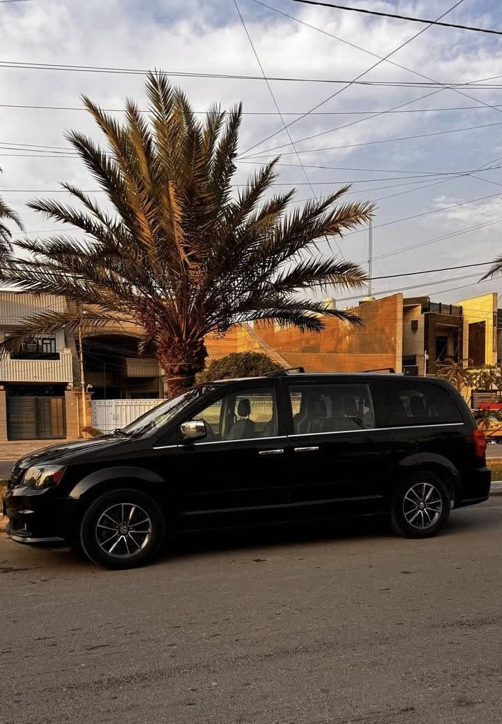 💠للبيع دوج كرفان موديل 2017 حادثها باب سايق سرقه مبدل اصلي الباب الخلفي صبغ فقط قطعه وحده حتى الدعاميات بدون صبغ

💠رقم سليمانية دولي 

💠سنوية جديدة

💠هزه جديد بهذا الشهر 

💠صدر أمامي خلفي جديد

💠تبريد 3 قطع ثلج

💠كشنات سياحي بلع

💠تحكمات ستيرن

💠ارضيان جلد حوضيات

💠الأبواب والصندوق ميكانيكي

💠جامات كهربائي

💠باتري جديد ضمان سنه

💠شاشة وكاميرا

💠السيارة جديدة حيل حلوة احلى من الصور استخدام شخصي مال بيت

💠السعر 178بيها مجال بسيط

📍مكان السيارة بغداد حي الجهاد او السيديه 
للاستفسار ***********
نعتذر عن المراوس (بيع فقط)
