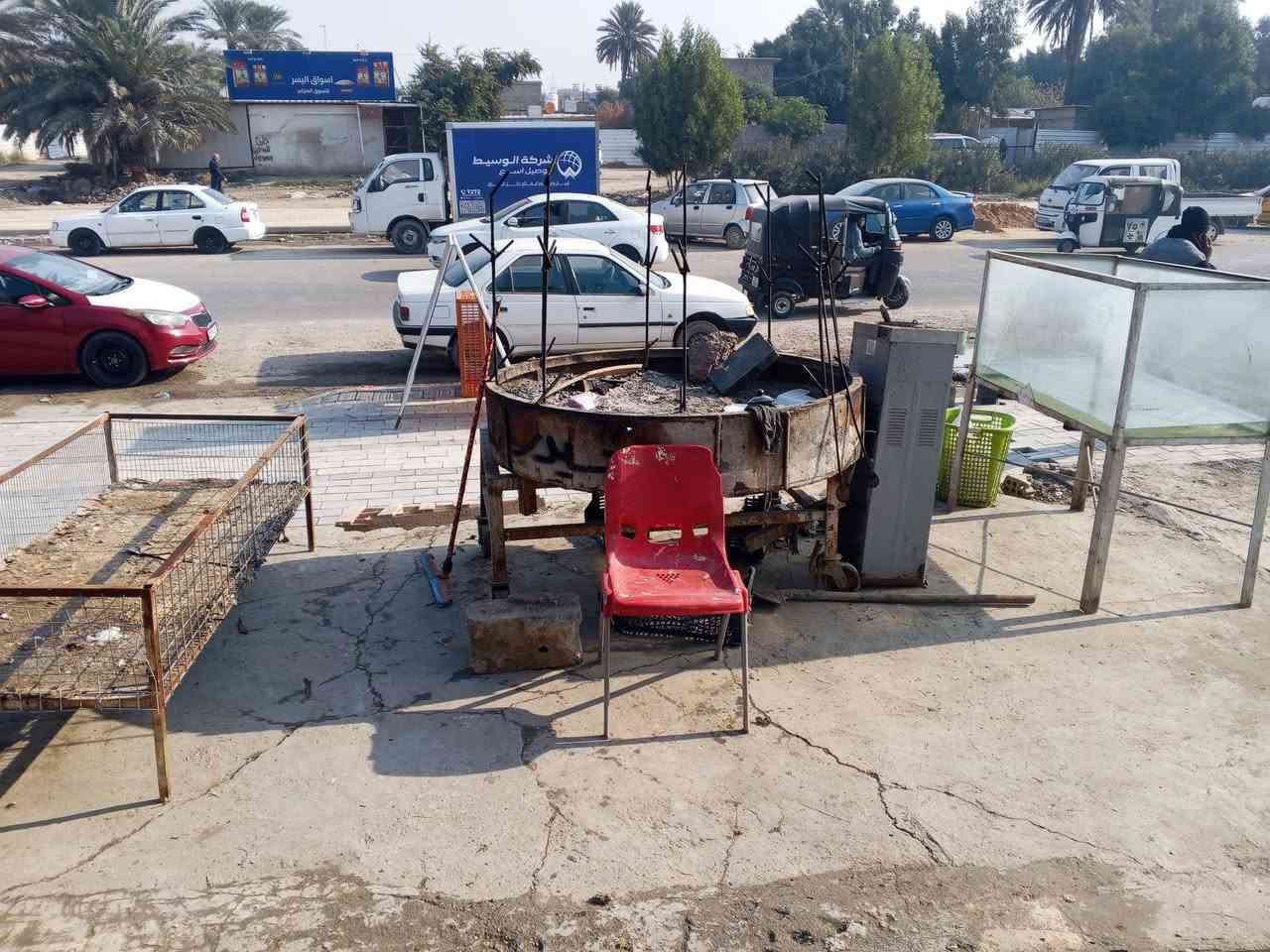 السلام عليكم. (( للبيع للبيييع) ) اغراض محل كام (للبيع) سمك و دجاج
حوض جام خانه كبير / هلاسه عدد 2
حوض صغير للعرض/ اقفاص عدد,2 مال دجاج
كازون + كدر كبير ول باقي بل منشور 
للاستفسار عل لارقام ‏‪***********‬‏
‏‪***********‬‏ /***********
