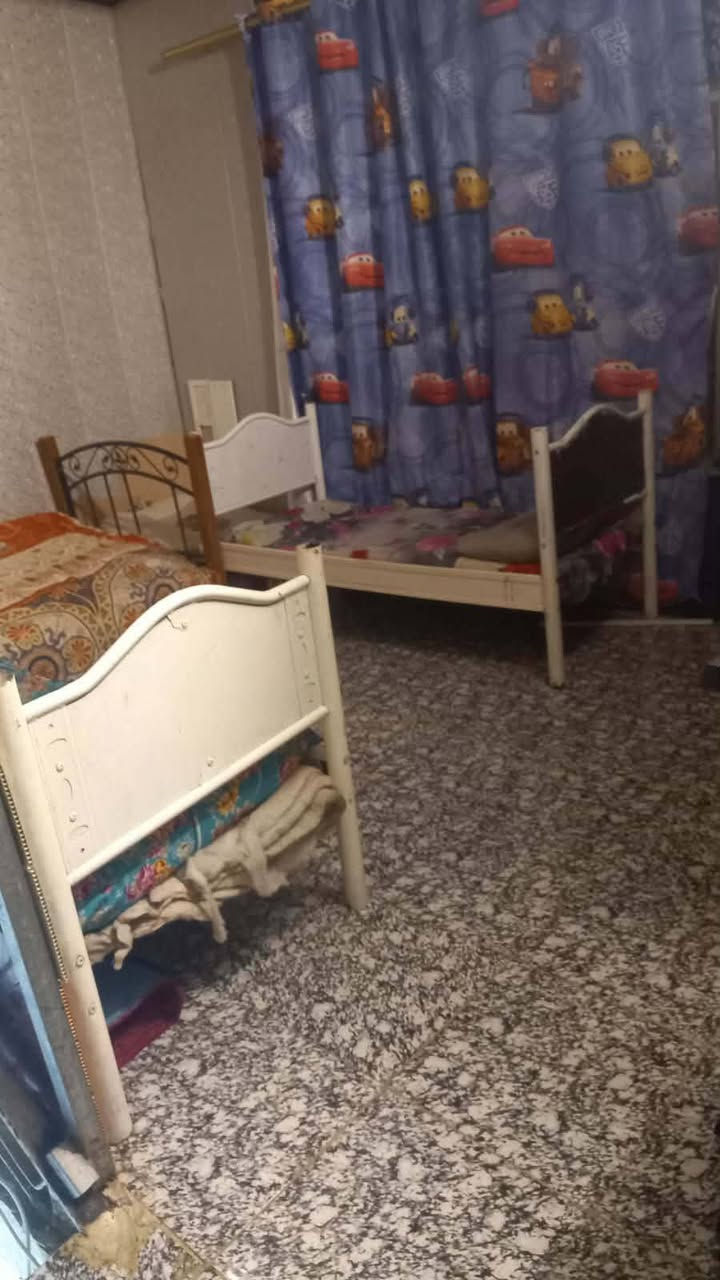 المساحة 120متر السعر 60وبي مجال الرقم سويب شارع السواعد ***********/***********
