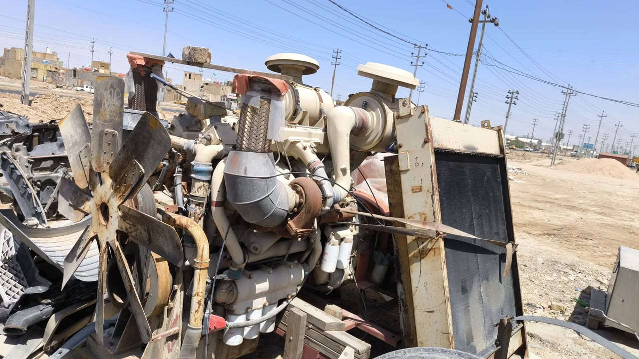 سلام عليكم.  للبيع مولدة رولز رايز 650كيفي 12سلندر  كفالة  عامة  مولدة ما مشتغلة بالعراق نهائياً المكان ميسان 
الاتصال. ***********
