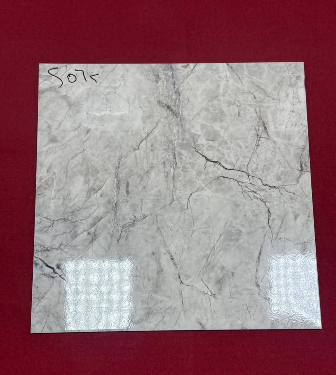 #بضاعه_جديده_وبسعر_الجمله
بورسلين إيراني نوعية ممتازه
قياس 60×60 
#يوجد توصيل لجميع المحافظات 
#للحجز والاستفسار التواصل 
واتساب 0783 624 9927
