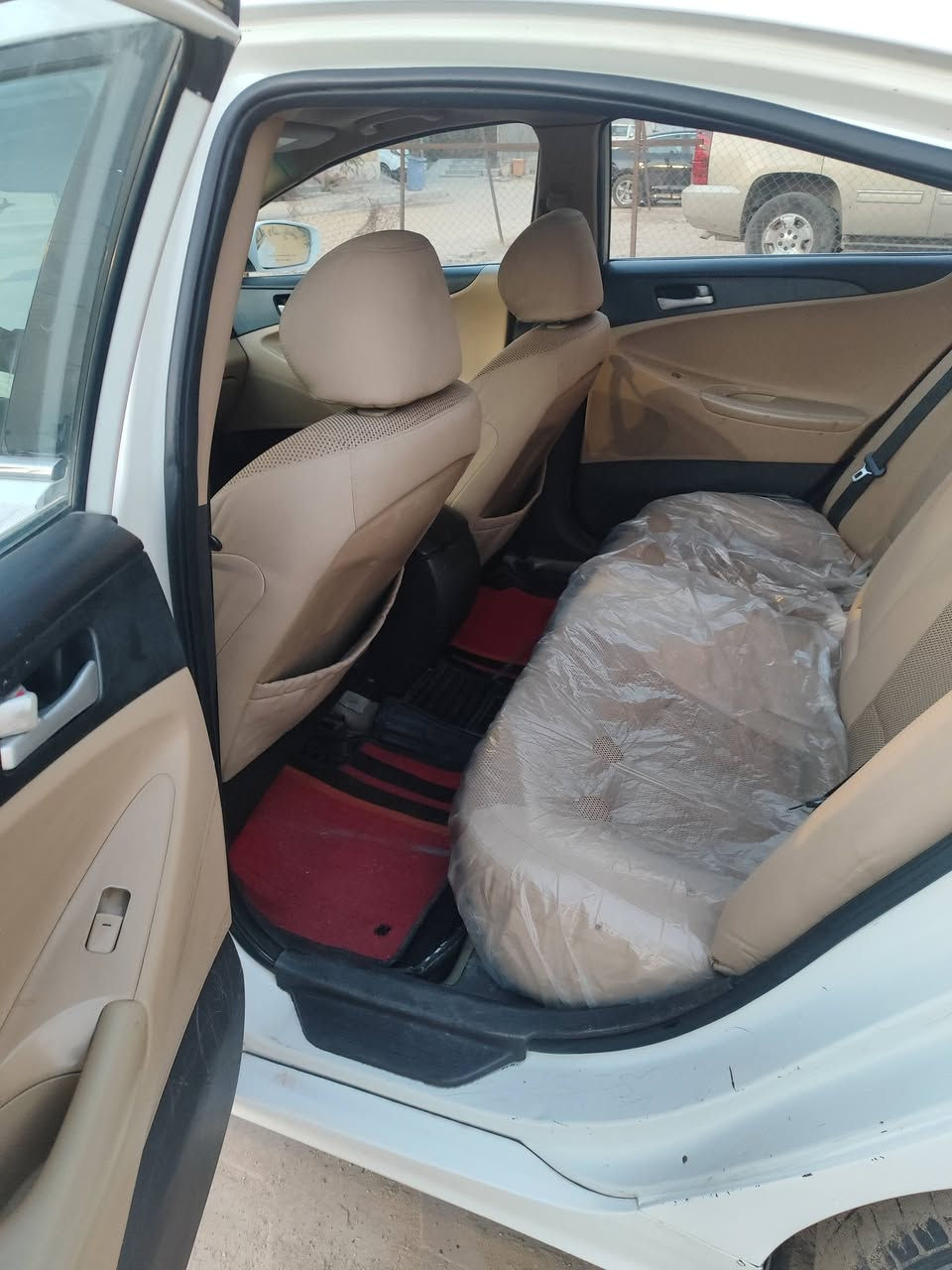 سلام عليكم سوناتة 2010 اخر اصدار لل 11 مكينة دوش 2400 شرط گير شرط بنوراما حدادية 70 بلمية مصبوغة احزام بدون دواخل بصرة حي الساتذة سعر 90 ماشية قليل من البيت للدوام هاتف *********** اتصل وات ساب والرزاق الله
