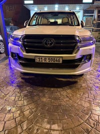 لاندكروز 2019 كراند ضمان شركه ساز SAS  ماشيه 78 حقيقي  مكفوله من الصبغ...