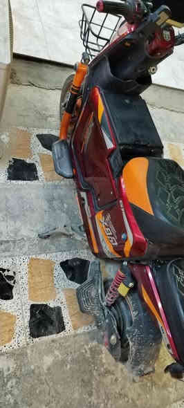 نوع X900 موديل 2025
دراجه مستخدمه  بس نضيفة اخو  الجديد 
للبيع السعر 550 وبي مجال 
دراجه بعدها زيرو مستخدمه شي قليل
بطاريات(5)دبل كبار  وتكدر ازودهة تنضاف آلهة بطارية (1)
نضام البك (R) رجوع ال خلف  
نشره ليليه 🚦
اشاير اماميه وخلفيه🚥
لايت زنوزن ابيض كلش عاالي
بريكات دسكات دهن (هدروليك )
نضام سرقه🥷🏻
تشغيل عن بعد🏃‍♂️‍➡️
تشغيل نضامين بصمه او سويج ♟️
قاعده تثبيت تليفون📱
قاعده شحن تليفون 📲🔌
شاحنه اصليه 🔌
لون دراجه كلش مميز او حلو 💎🩵🟦
اي استفسار اتصال👇🏻
*********** وتساب  ومتواجد علة الفيس
