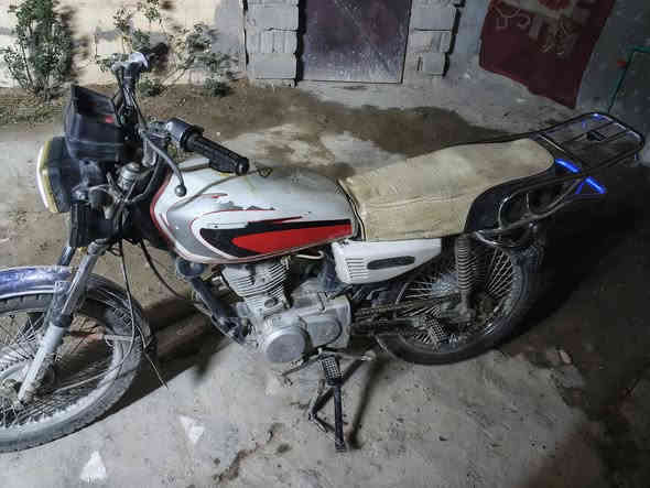 سلام وعليكم دراجه للبيع تايكرموديل2020 كلك كلك
خير من الله مال جناي سعر 325 وبيه مجال حك الجيه 
النوان بابل المحاويل مع رقم بي واتساب ***********
اسوي الك مكاتبه عن سرقه اتكفل من سرقه مو شراي لاتعبني رحمه لمك تسمع شي محلو بحقك
