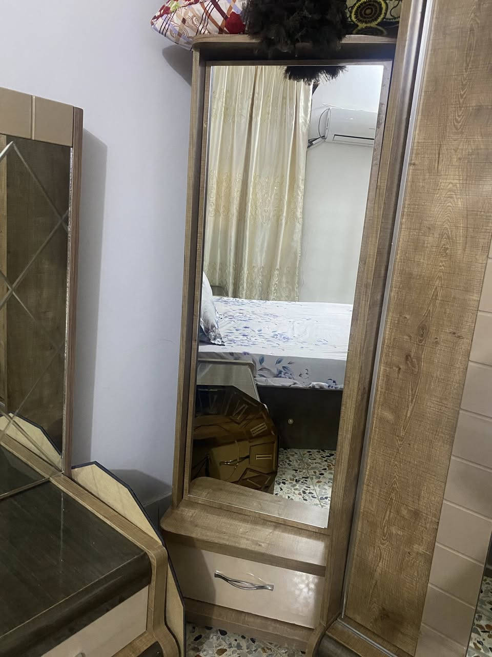 السلام عليكم   غرفة تركي درجة اولى للبيع مع التخم   سعر الغرفه 600 وبي مجال   والتخم ب550 وبي مجال


**إذا كنت صاحب هذا الإعلان وتريد حذفه لأي سبب، رجاءا أرسل رسالة إلى الدعم الفني**