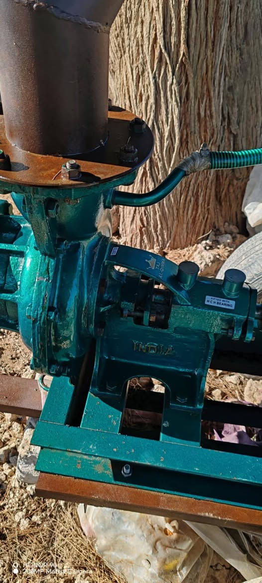 ماطور هندي ابو العشره شركه مامفتوح كامل ملحقاته وياه صونده ٩ متر ميه خير من الله وياه عربانه سحب وسعر ٨٥٠ رقم تلفون ***********
