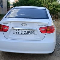 الانترا • ٢٠١١ • محرك ١.٦