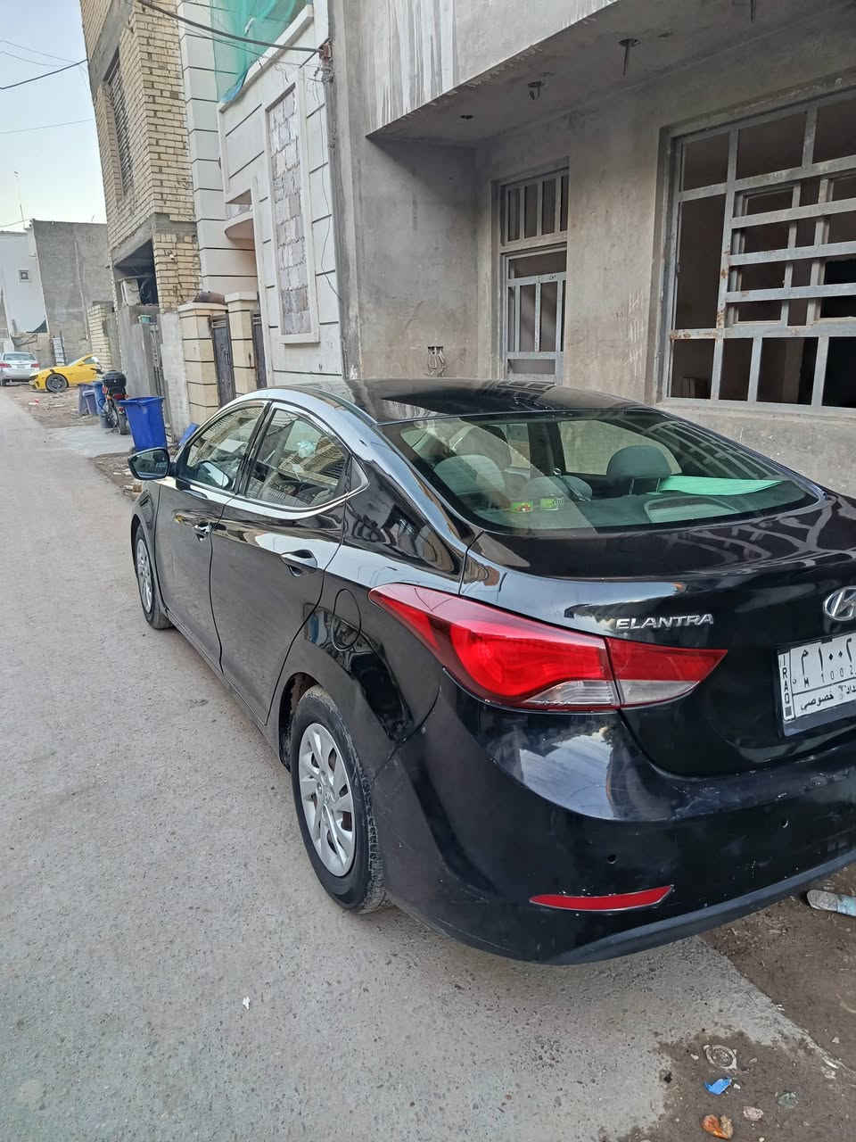 السلام عليكم 
النترا وارد امريكي موديل ٢٠١٦ رقم بغداد ماشيه 56 الف استخدام منزلي السيارة كلش نظيفه كير ومحرك مكفولات بانزين محسن ودهن افضل نوعيه بالنسبة لحادثها جاملغ خلفي معدل ع البارد ومكحل وموجوده صورتها سعرها 118 ورقه 
مكان السيارة بغداد / الدورة 
للاستفسار التواصل على الرقم ***********
