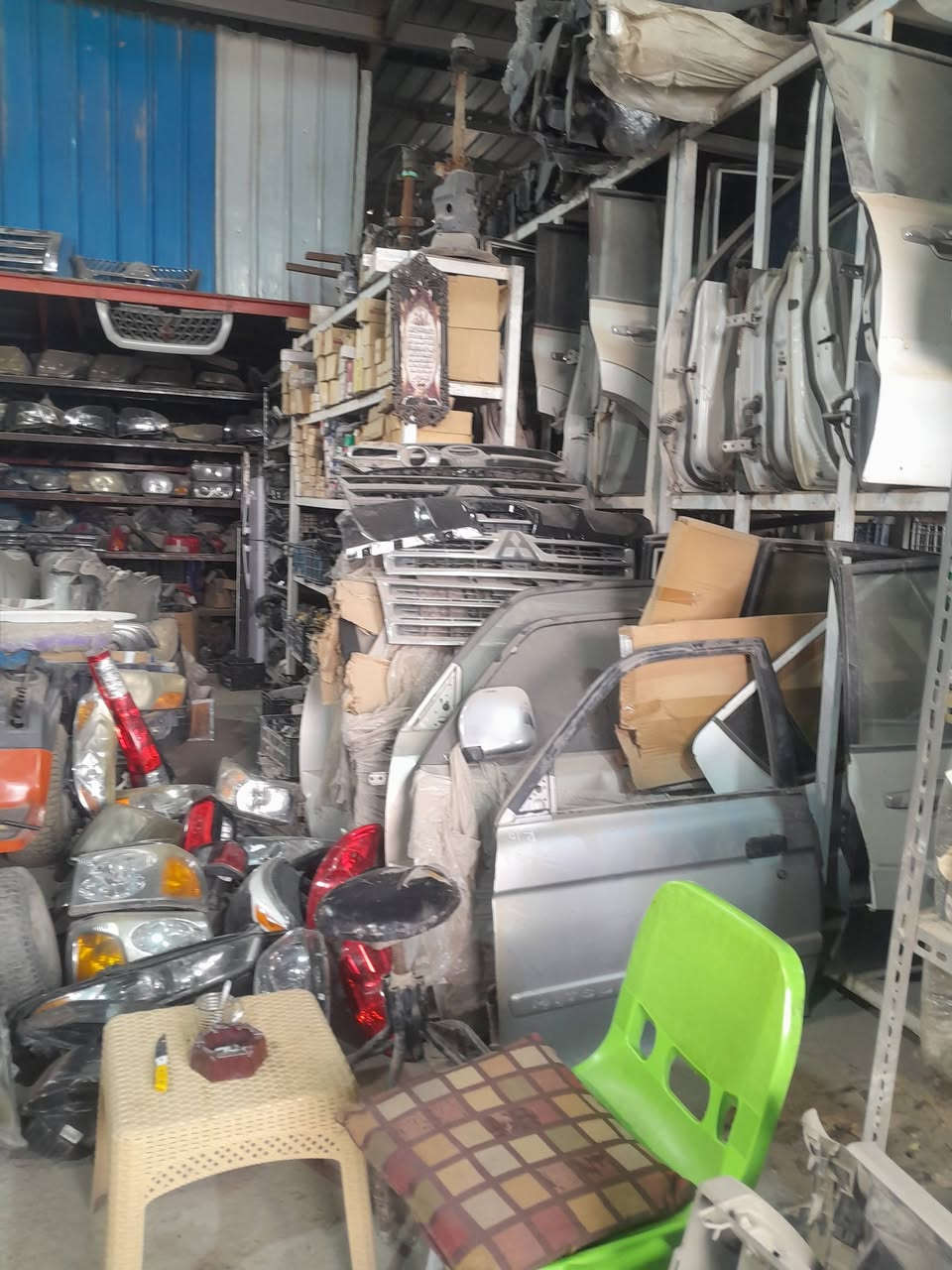 السلام عليكم جملة و مفرد قطع غيار مسيوبيشي عام بيكب باجيرو كلنت لانسر ***********
